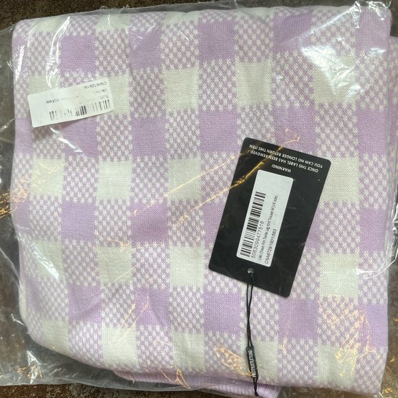 BRAND NEW PrettyLittleThing Lilac Checked Wide Leg Knit Pant - Picture 2 of 7